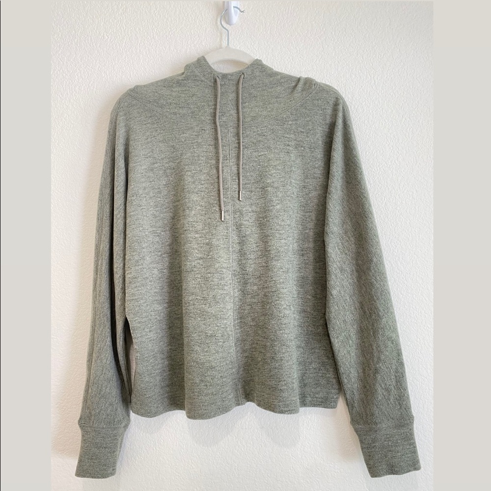 GENTLE FAWN Olive Green Sweatshirt Pullover size M